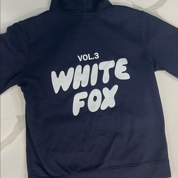 Navy blue hoodie! WhiteFox - Picture 2 of 4
